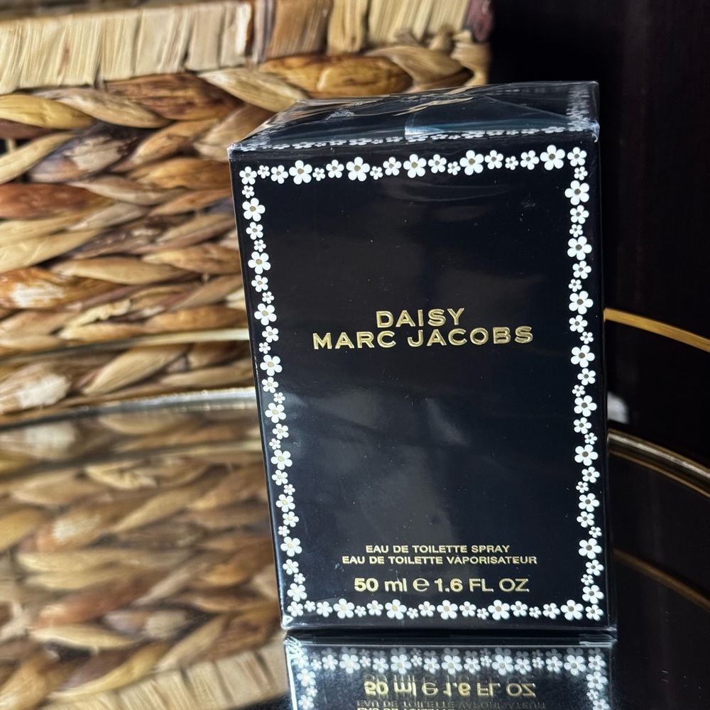 Marc Jacobs Daisy Eau de Toilette 50ML/ 1.6 FL OZ
